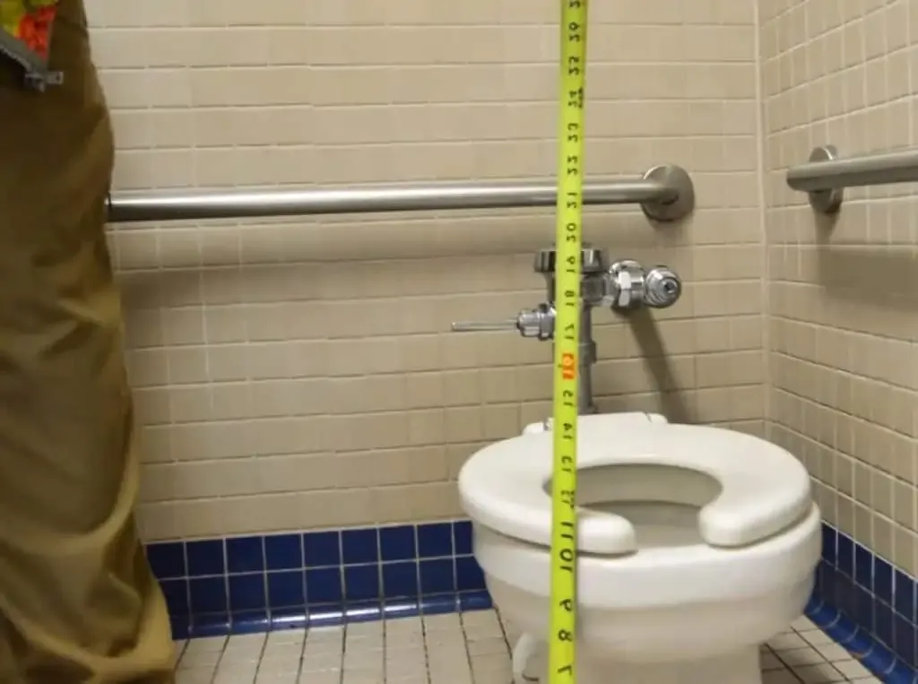 gas station toilet ada guidelines 1
